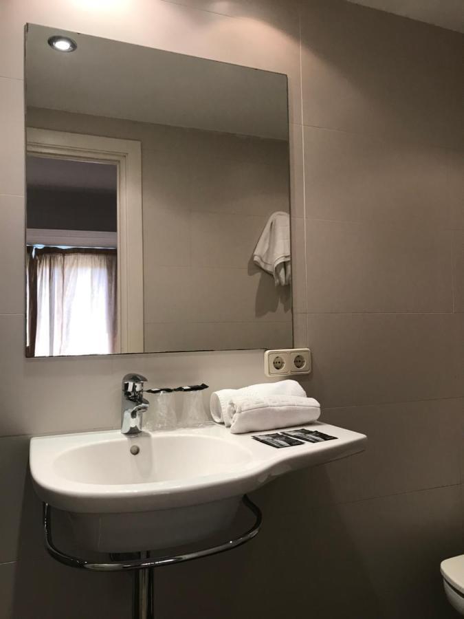Hostal Can Pou Vidreres Zewnętrze zdjęcie
